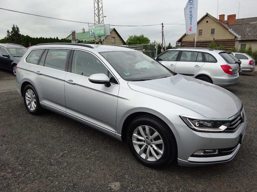 VW PASSAT Variant Comfort 2,0 TDI 110kW+DSG-2.Maj.+Serviska