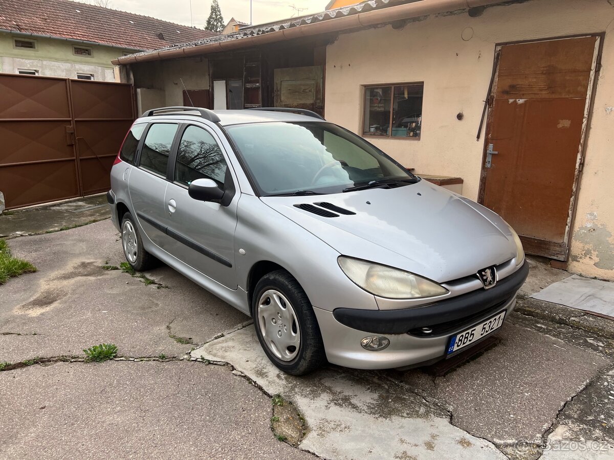 Prodám Peugeot 206 SW r.v. 2003