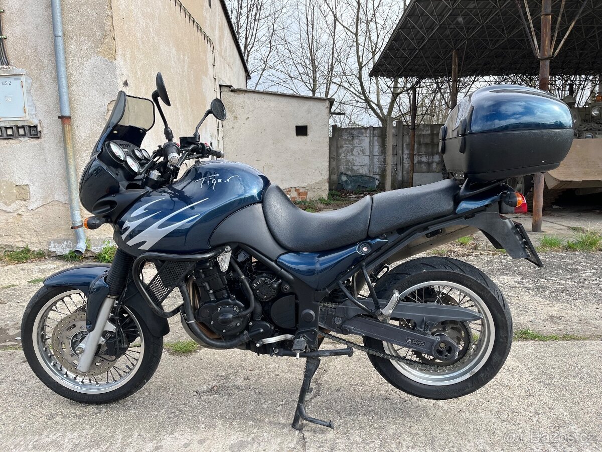Triumph Tiger 885i,Servisní knížka