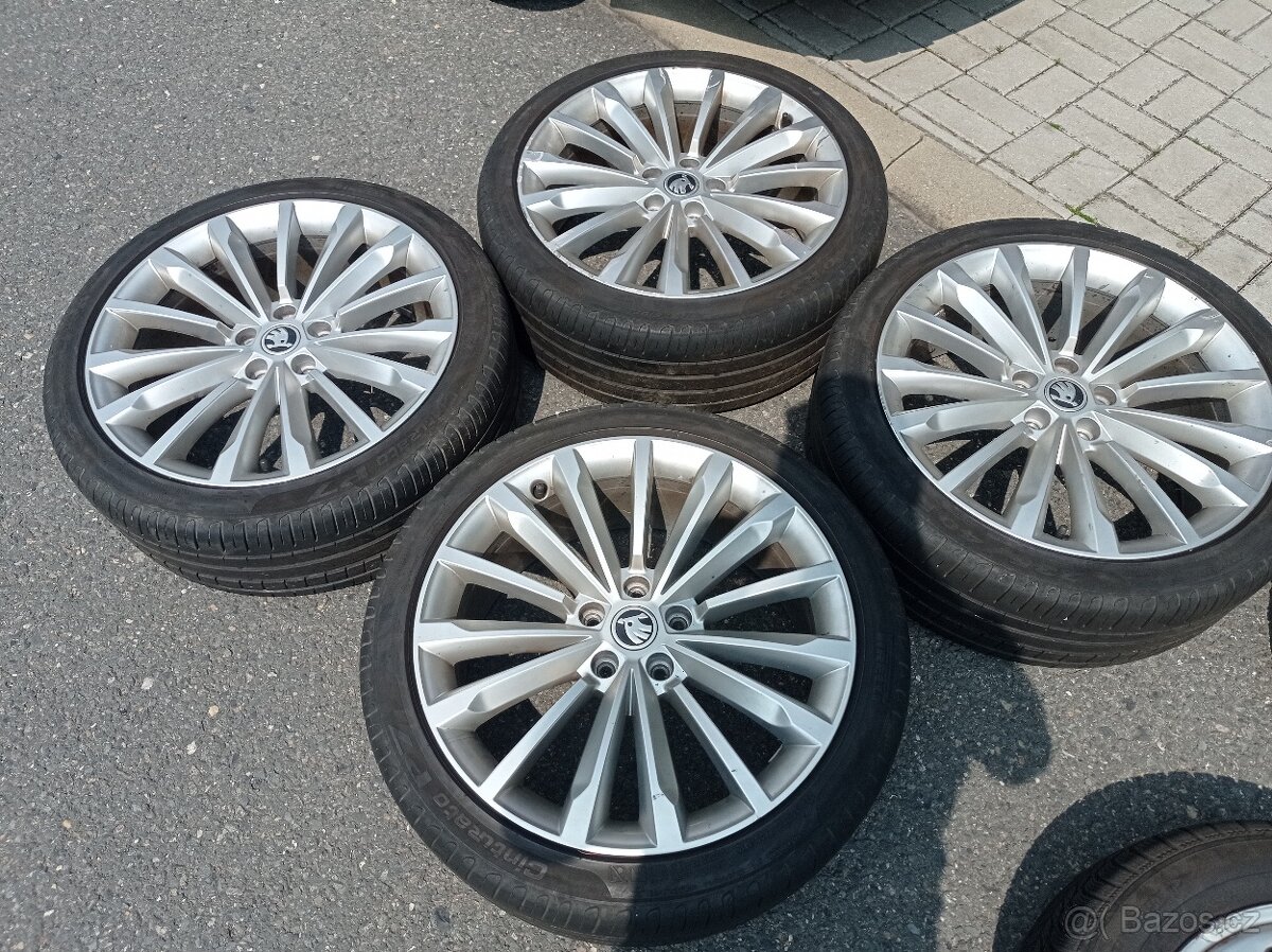 Letní 19" PHOENIX/TRINITY ORIGINAL SKODA SUPERB III