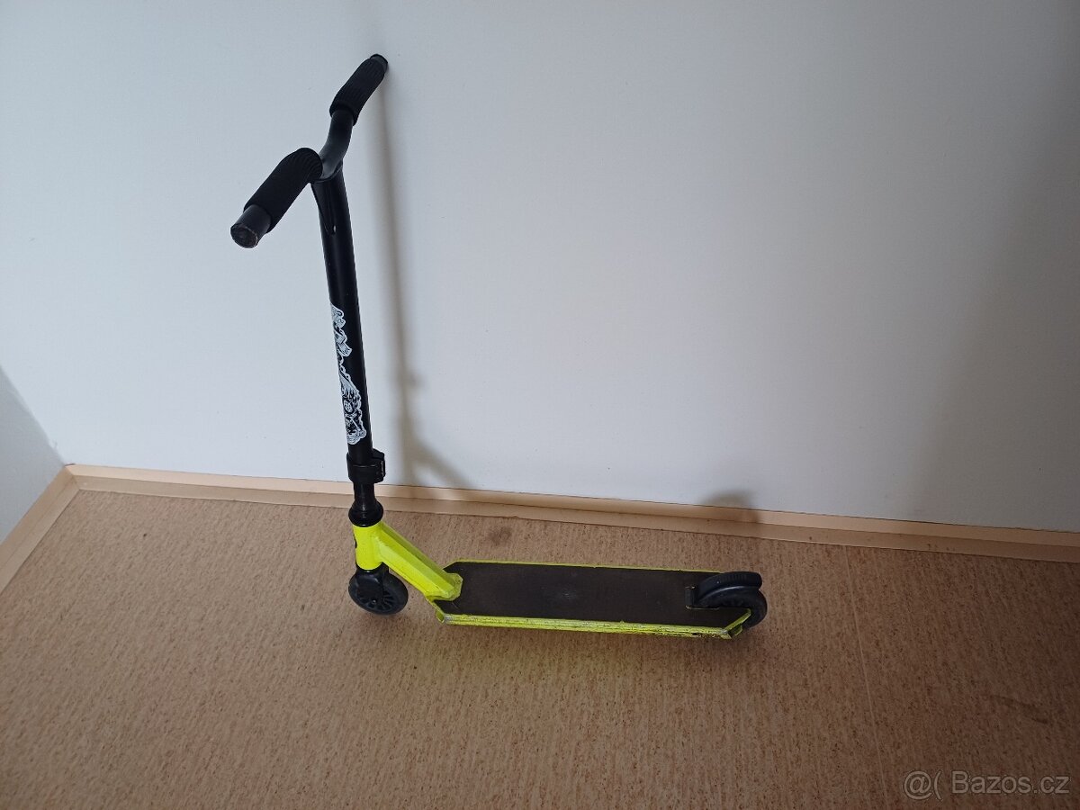 Oxelo scooters
