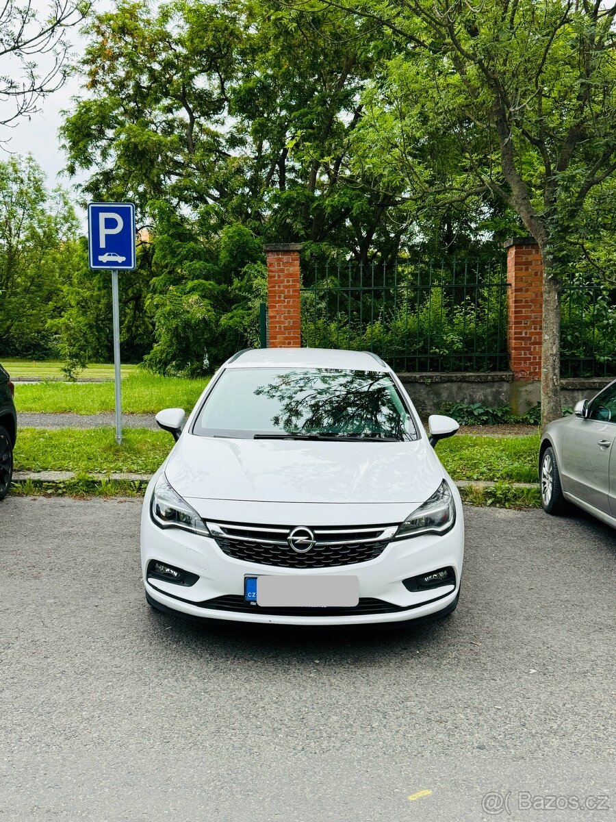 Opel Astra K 2016 automat