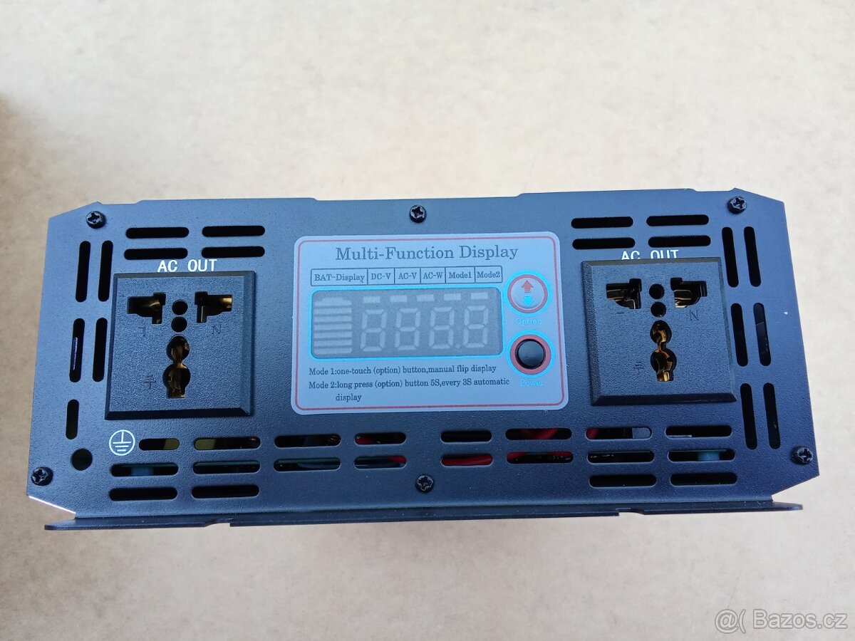 Invertor (měnič napětí) 8000W, 12Vss/230V stř., čistý sinus