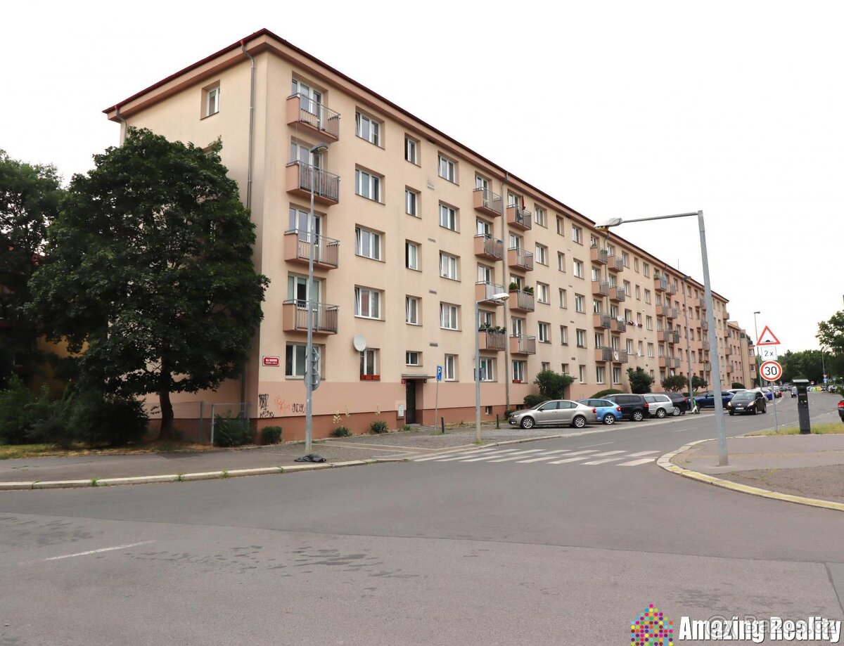 Pronájem bytu 3+1, 73 m2, v ulici Na Hroudě, Praha- Strašnic