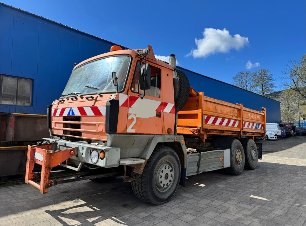 Tatra T815