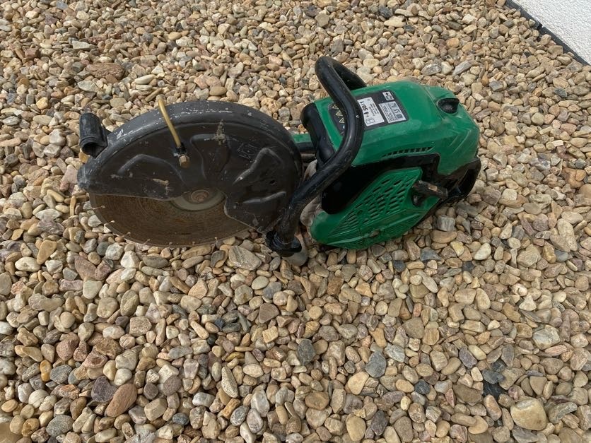 Benzínová řezačka na beton HiKOKI / Hitachi CM75EBP