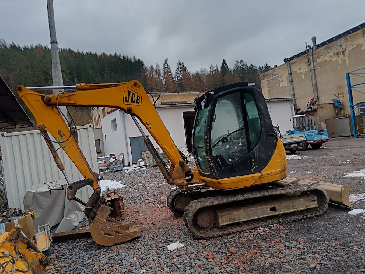 JCB 8080 pásové rypadlo -