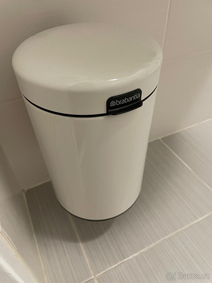 Brabantia 3l malý odpadkový závěsný koš bílý