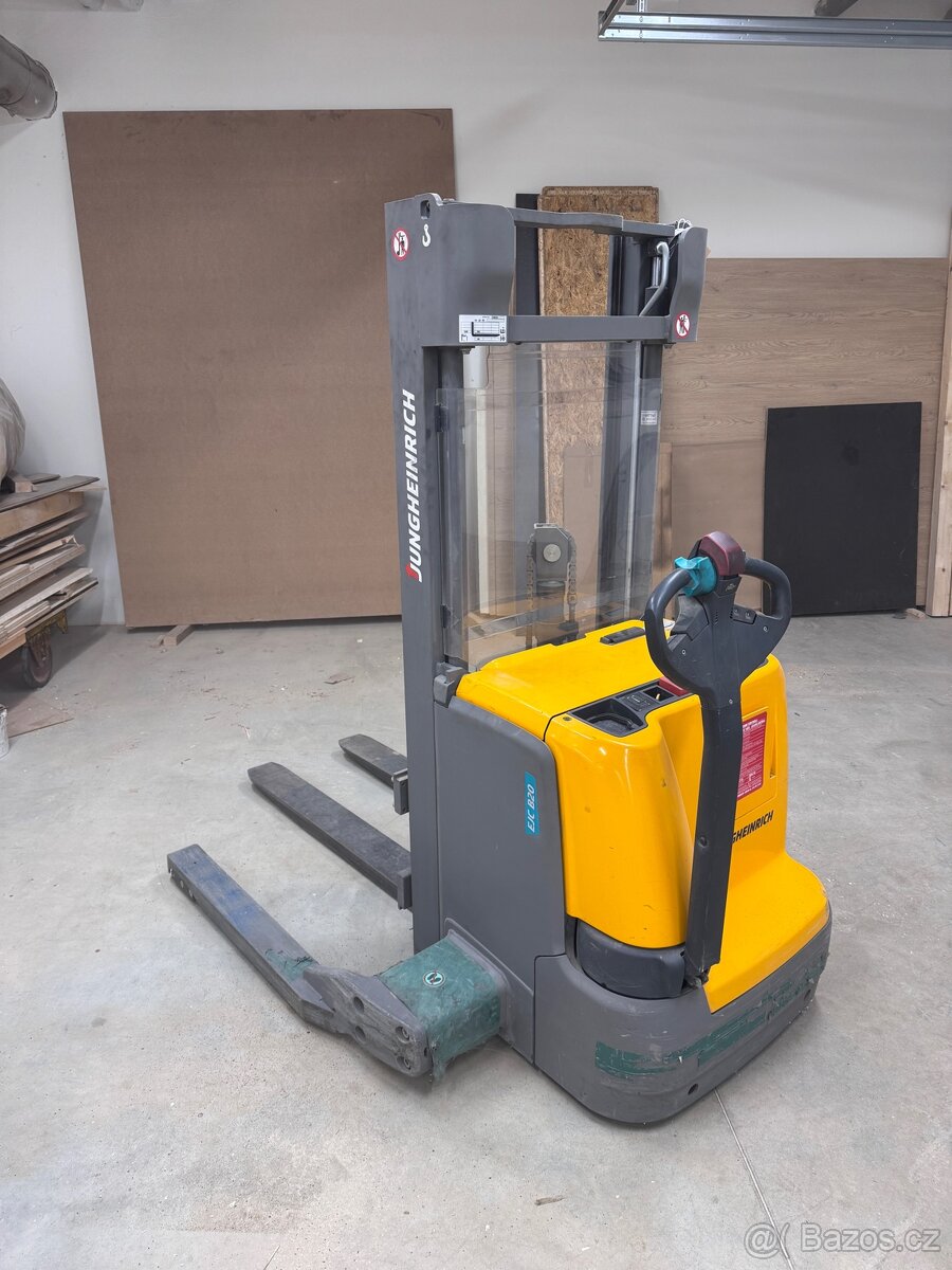 Elektrický VZV EJC B20 AKU - pouze 931 Mth.