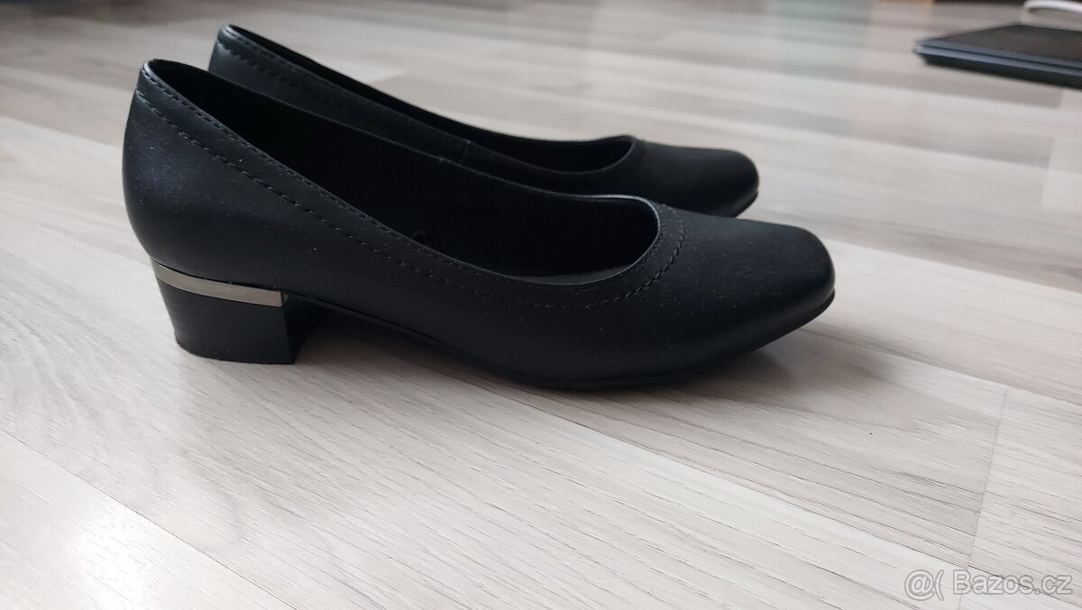 Lodičky vel.36 černé