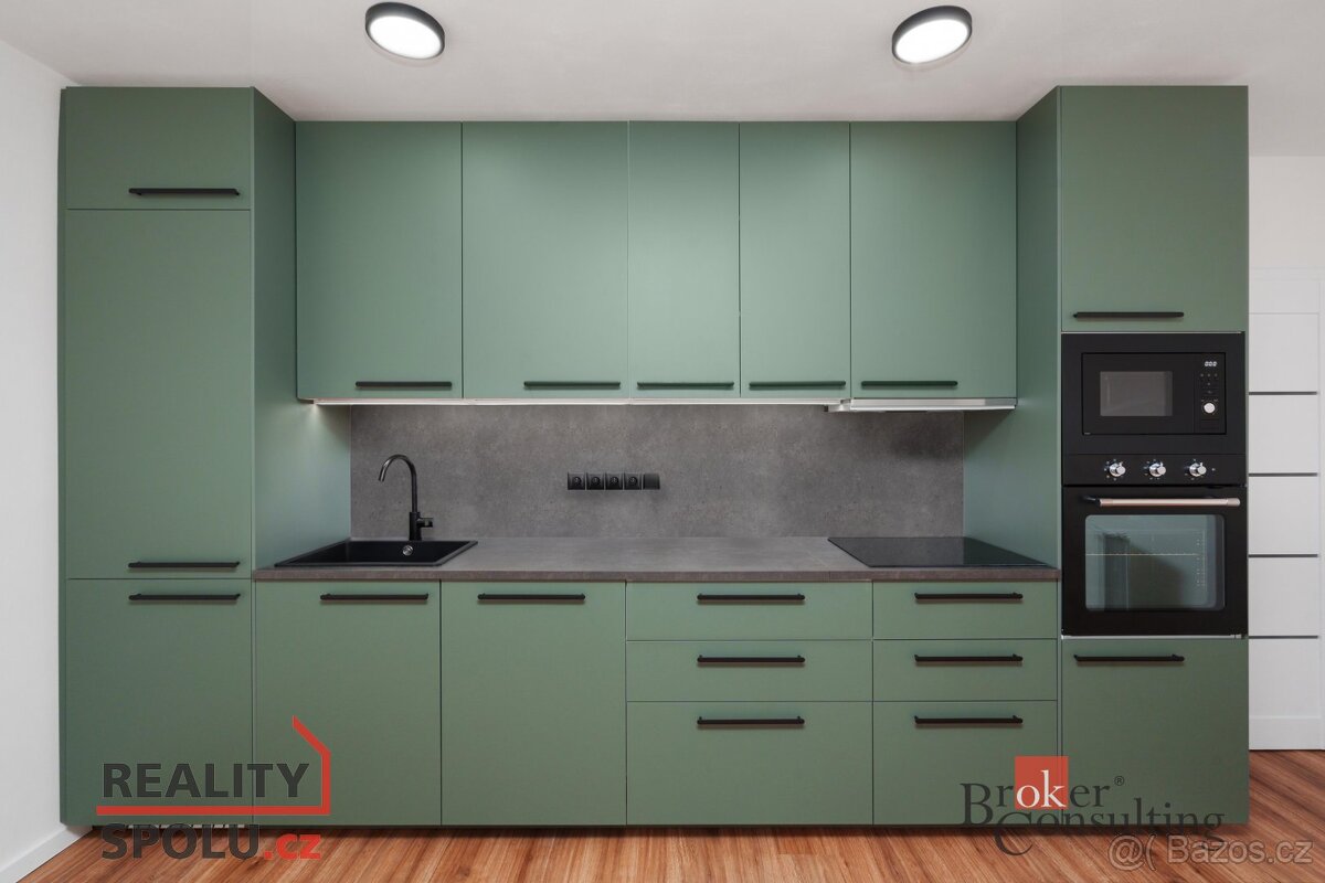 Pronájem, byty/3+kk, 52 m2, Družstevní 34/8, Předměstí, 4120