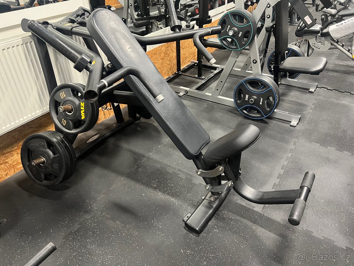 Šikmý benchpress Matrix