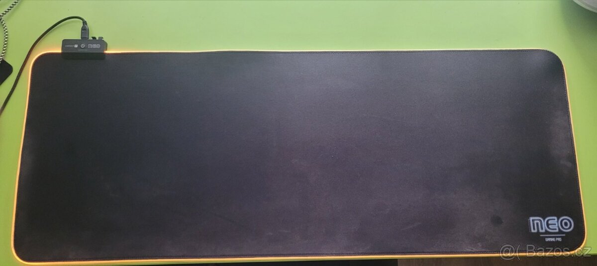 CONNECT IT CMP-3100-LG NEO RGB XL, černá