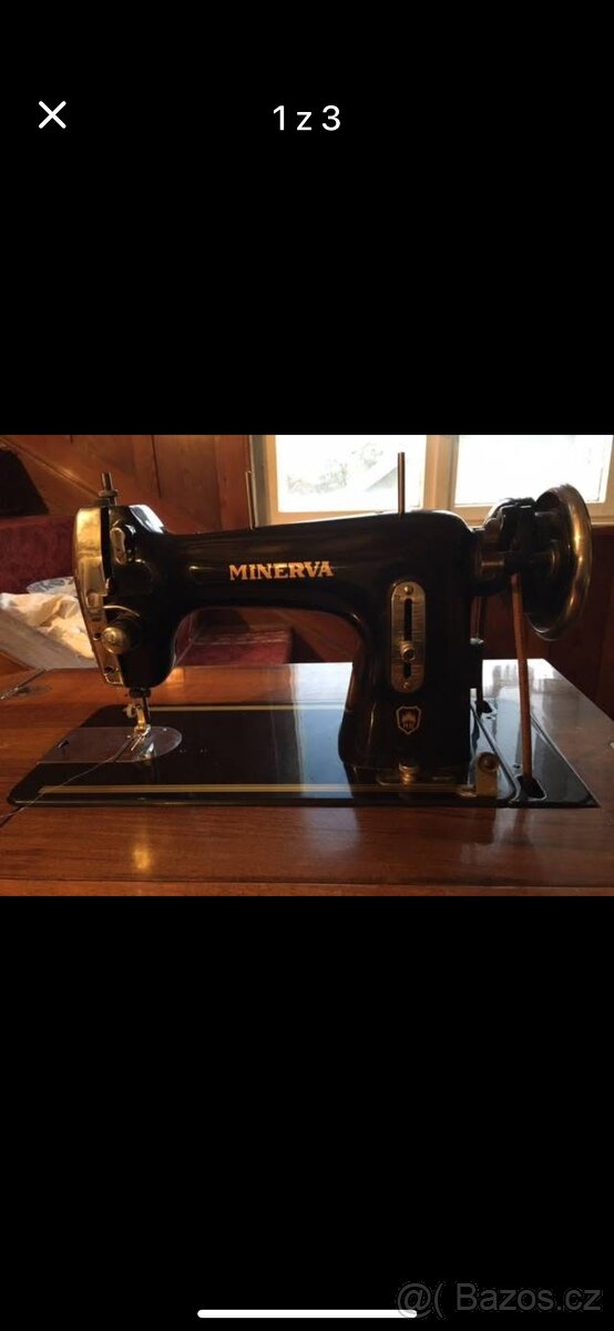 Skříňkový šicí stroj Minerva