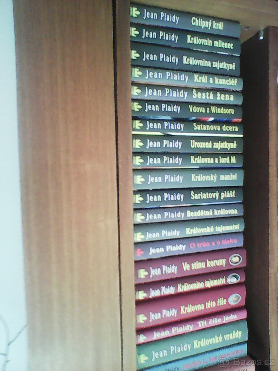 PRODÁM KNIHY SLOVNÍKY, MAPY, ATLASY, ATD.