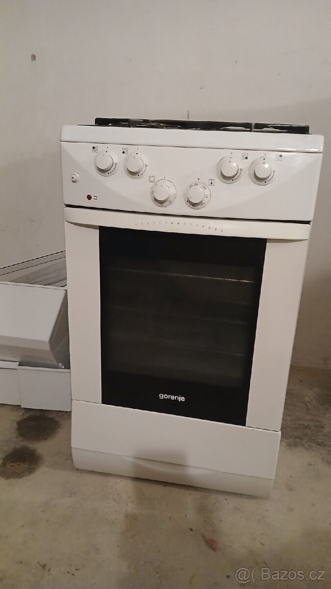 Elektrická trouba s plynovým sporákem Gorenje