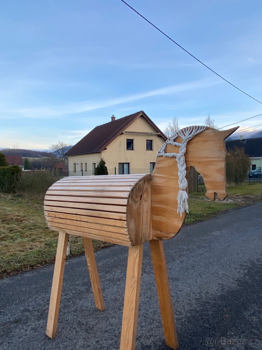 Dřevěný kůň