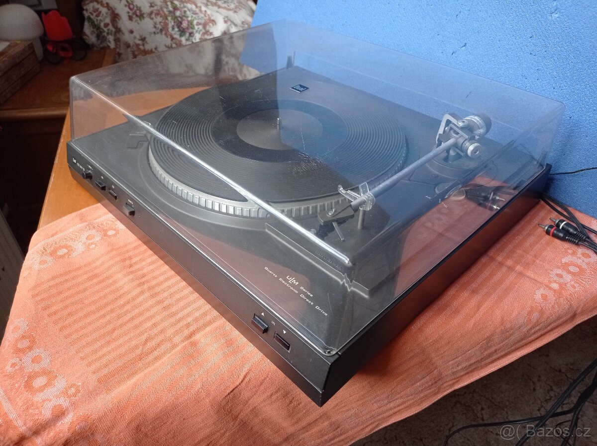 Gramofon Dual 617q