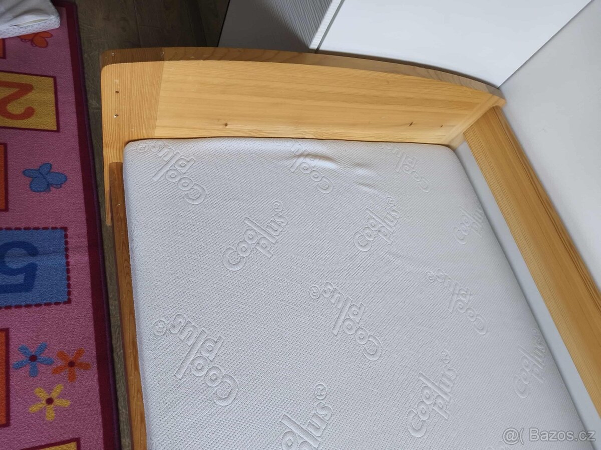 postel + rošt + matrace + šuplík