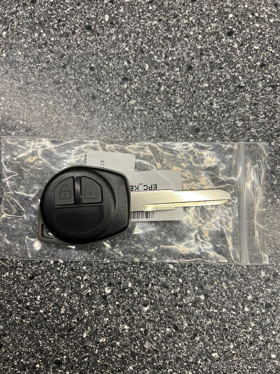Dálkový klíč Suzuki