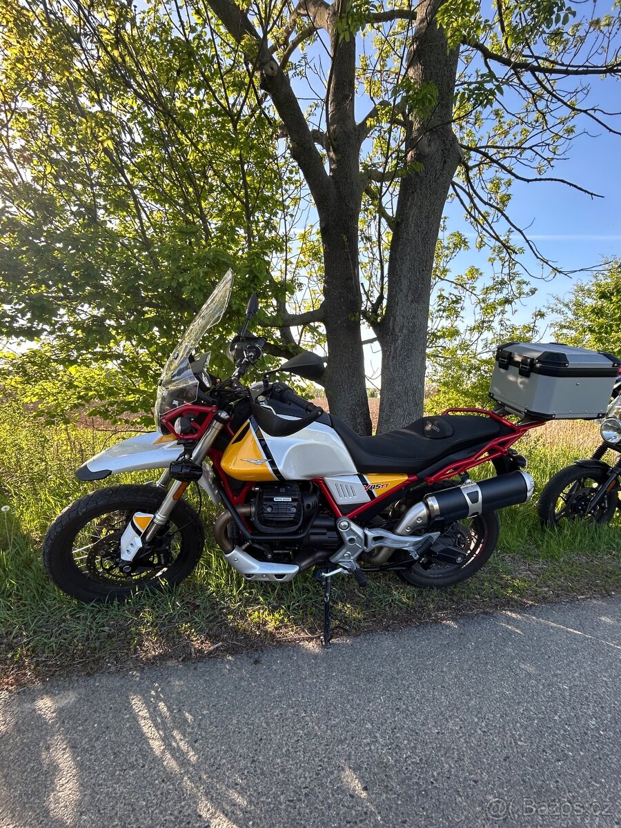 Prodám Moto Guzzi V85TT