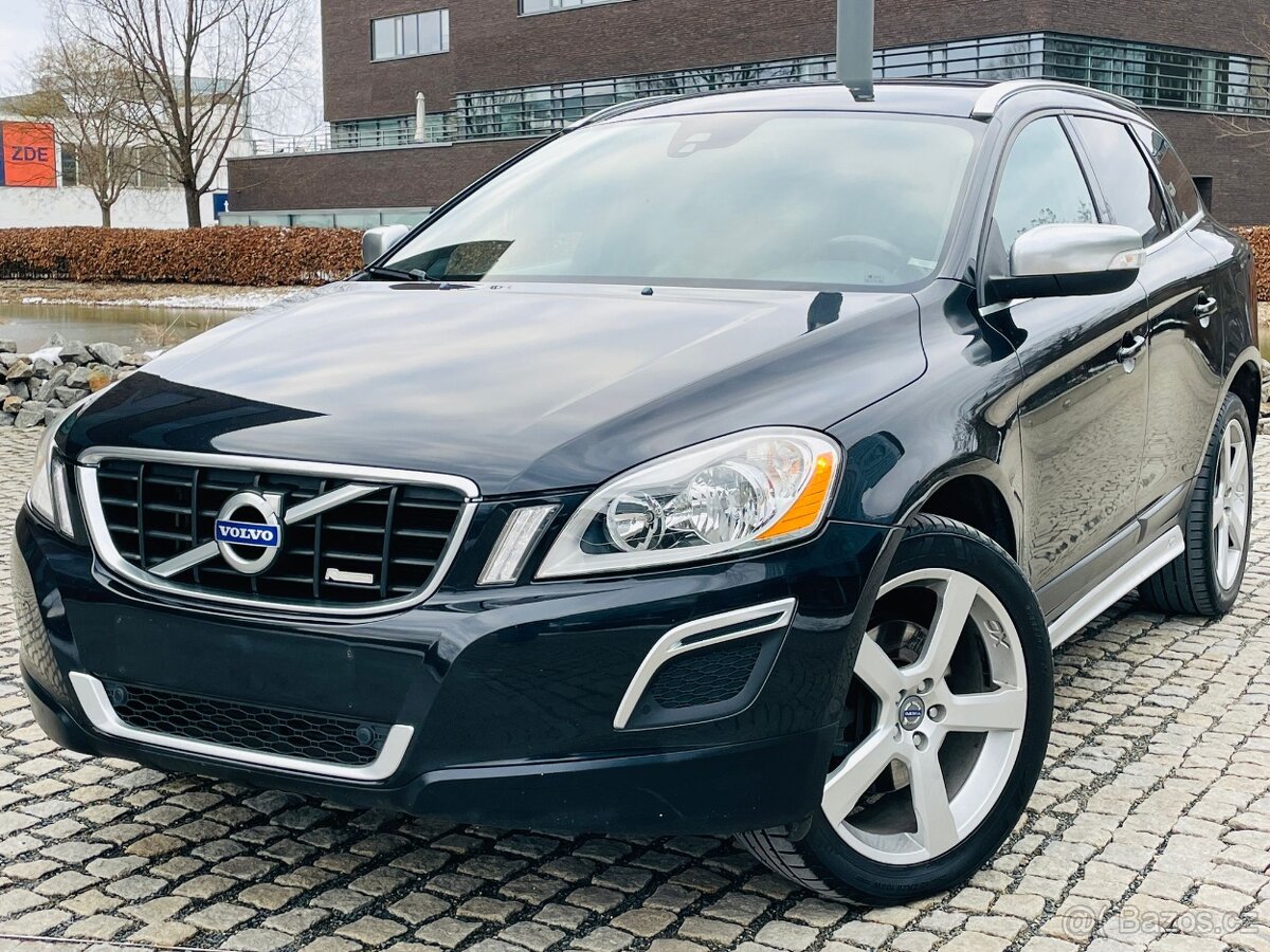 Volvo XC60 2.0 5VALEC MANUÁL R-DESIGN 2WD SERVISKA