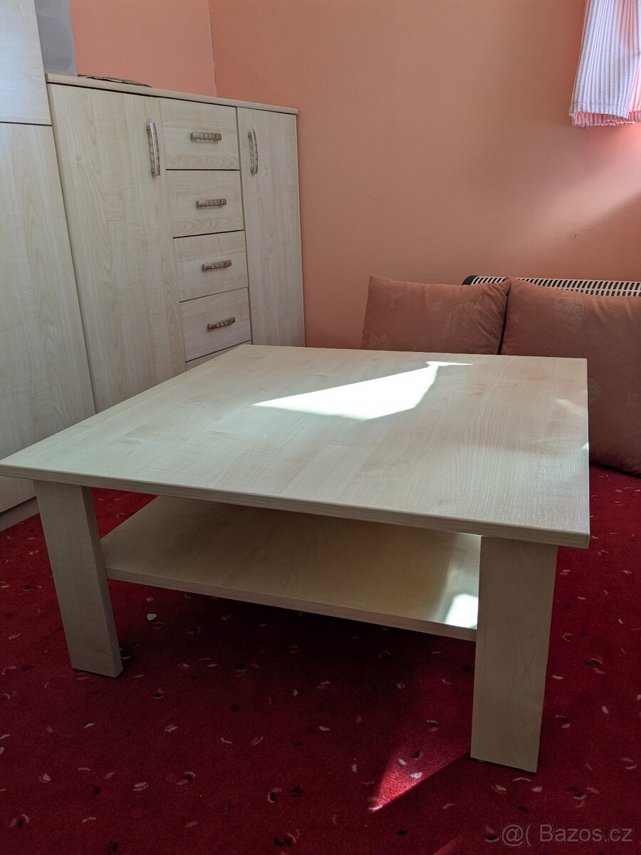 Konferenční stolek