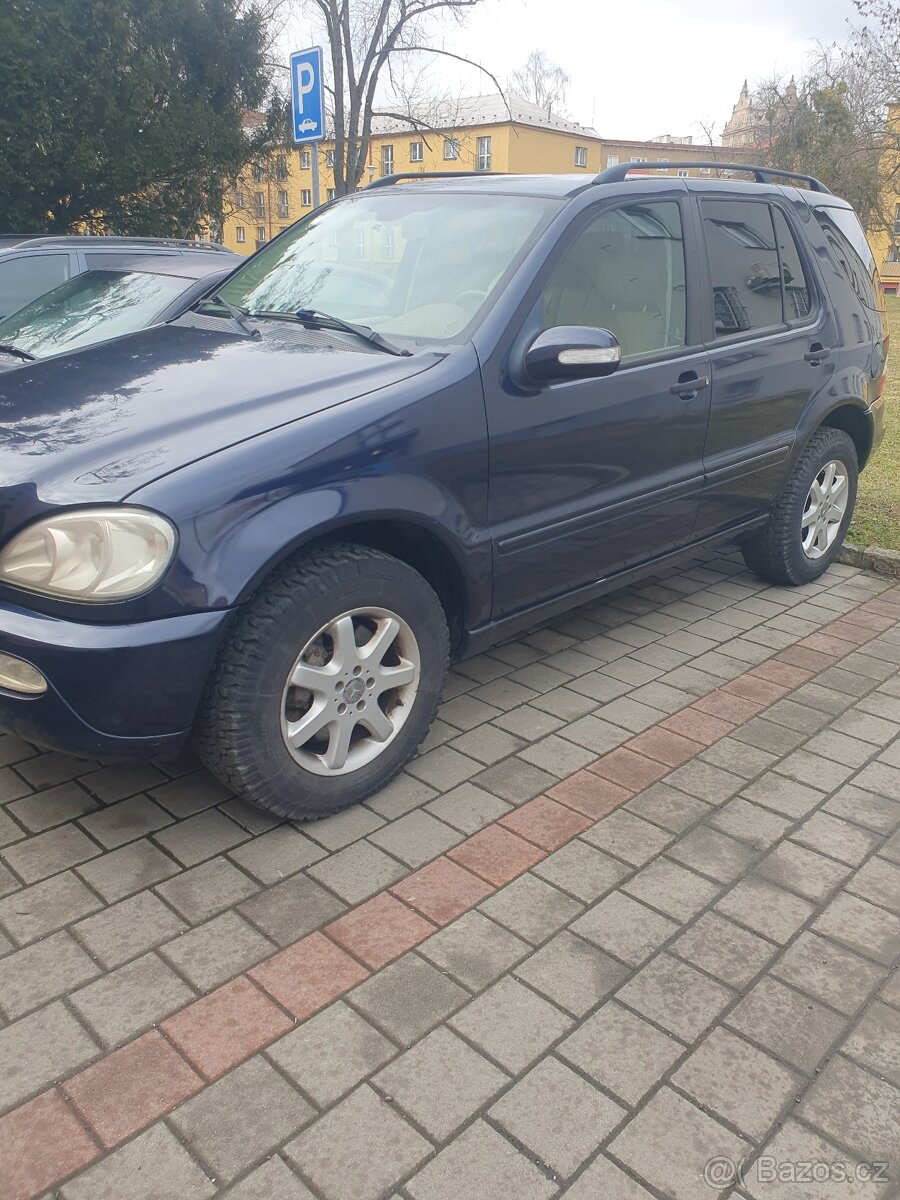 Mercedes ml original kola do terénu pneu 235/65 r17