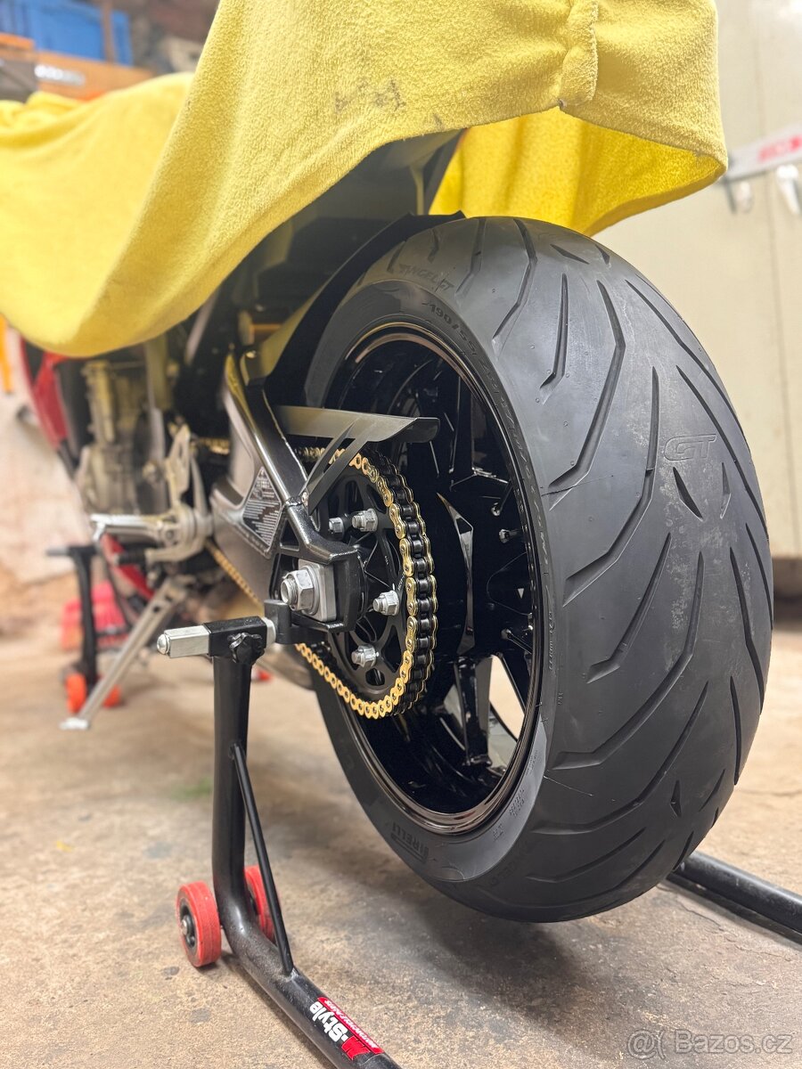 Pneu Pirelli Angel GT