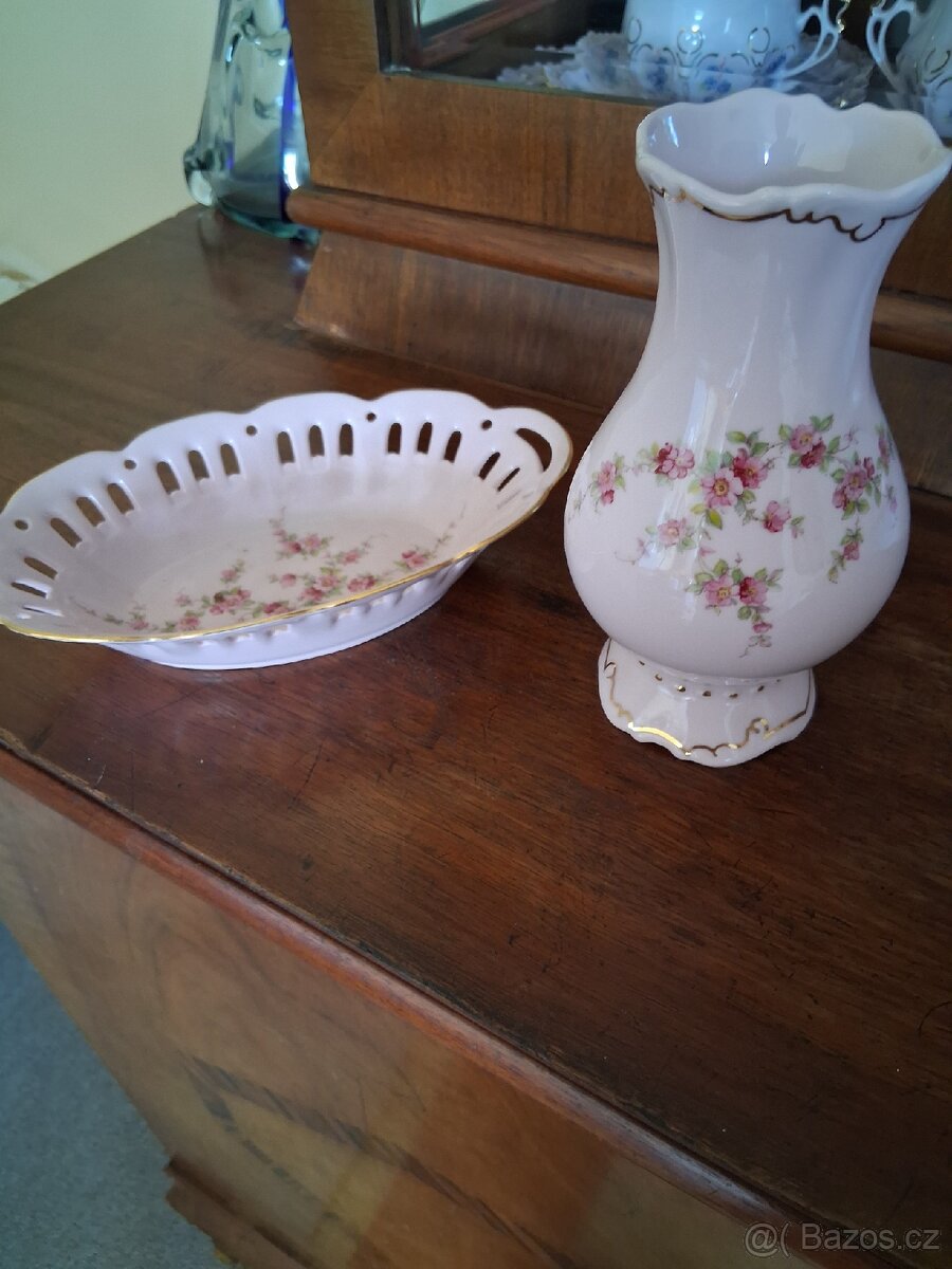 Růžový porcelán