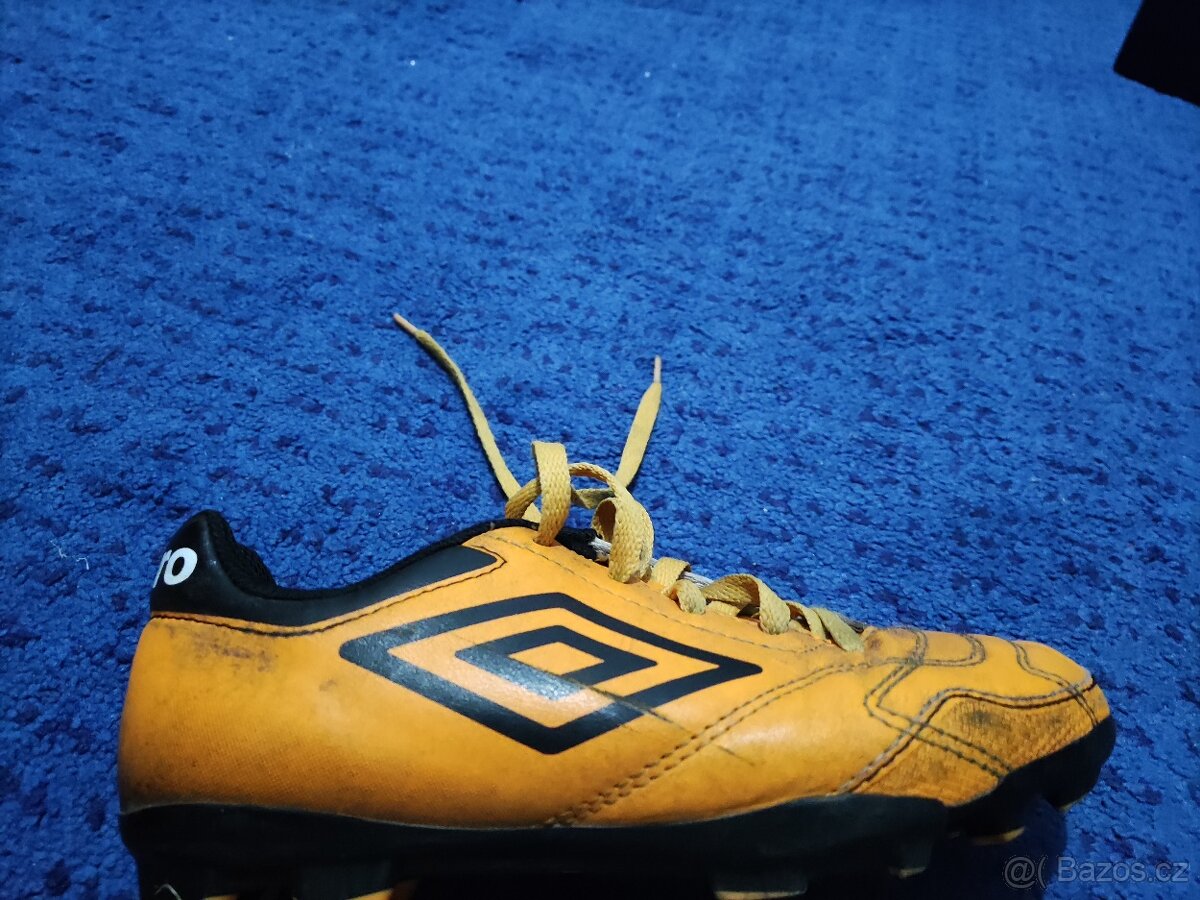 Kopačky umbro