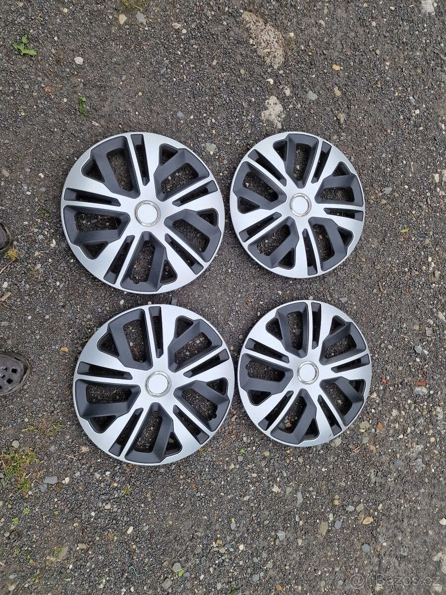 Prodám poklice na auto 4.kusy R16