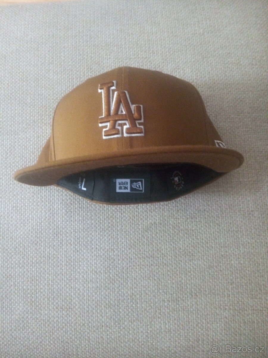 Hnědá kšiltovka New Era vel.7 5/8
