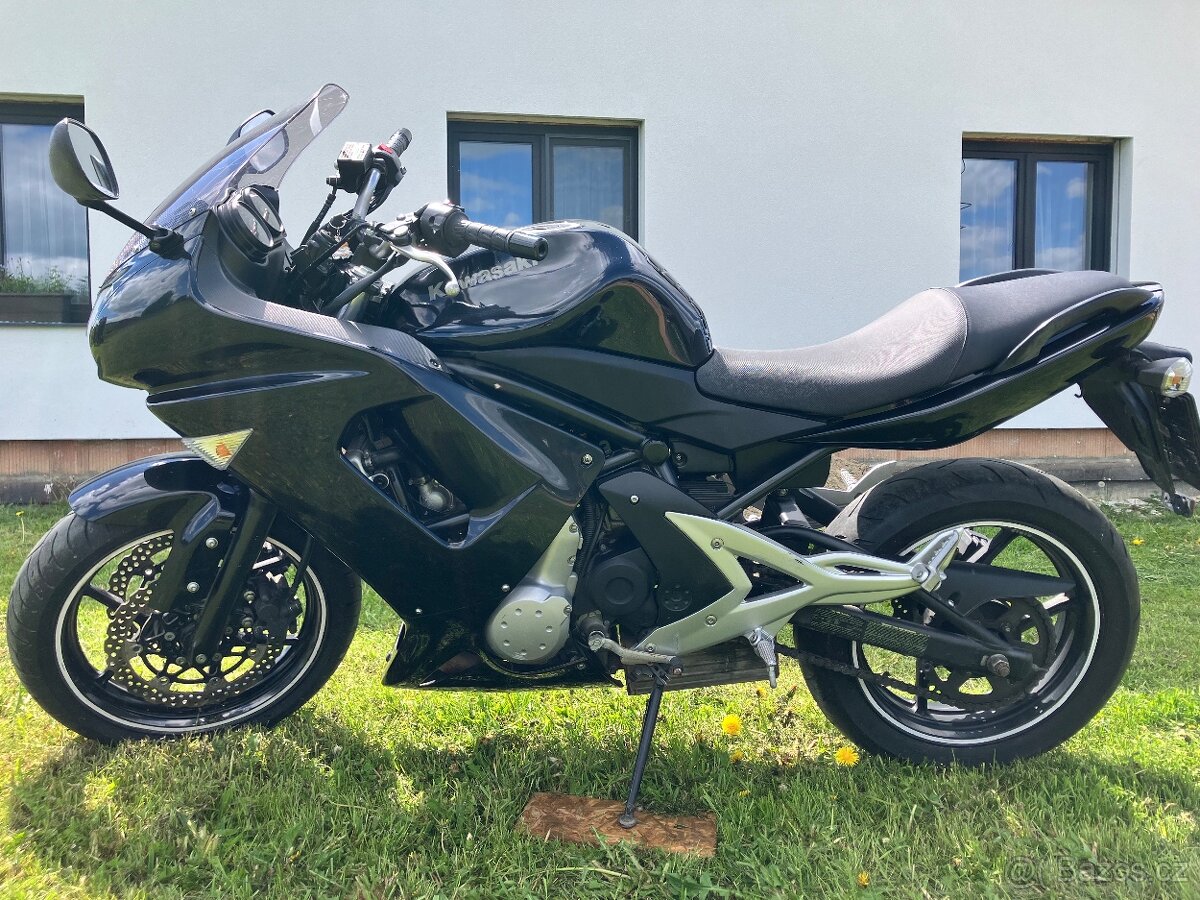 Kawasaki ER 6