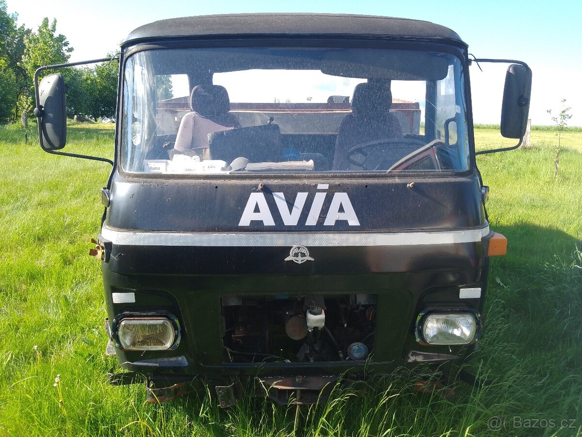 Avia sklapěč