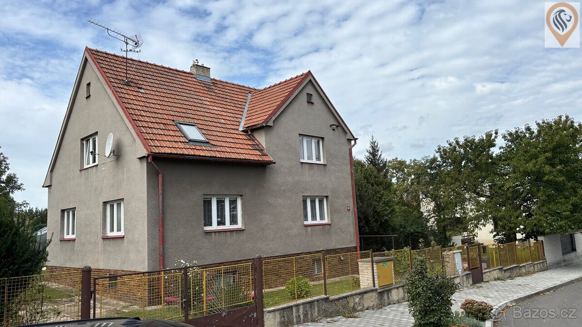 Pronájem rodinného domu v Nebušicích