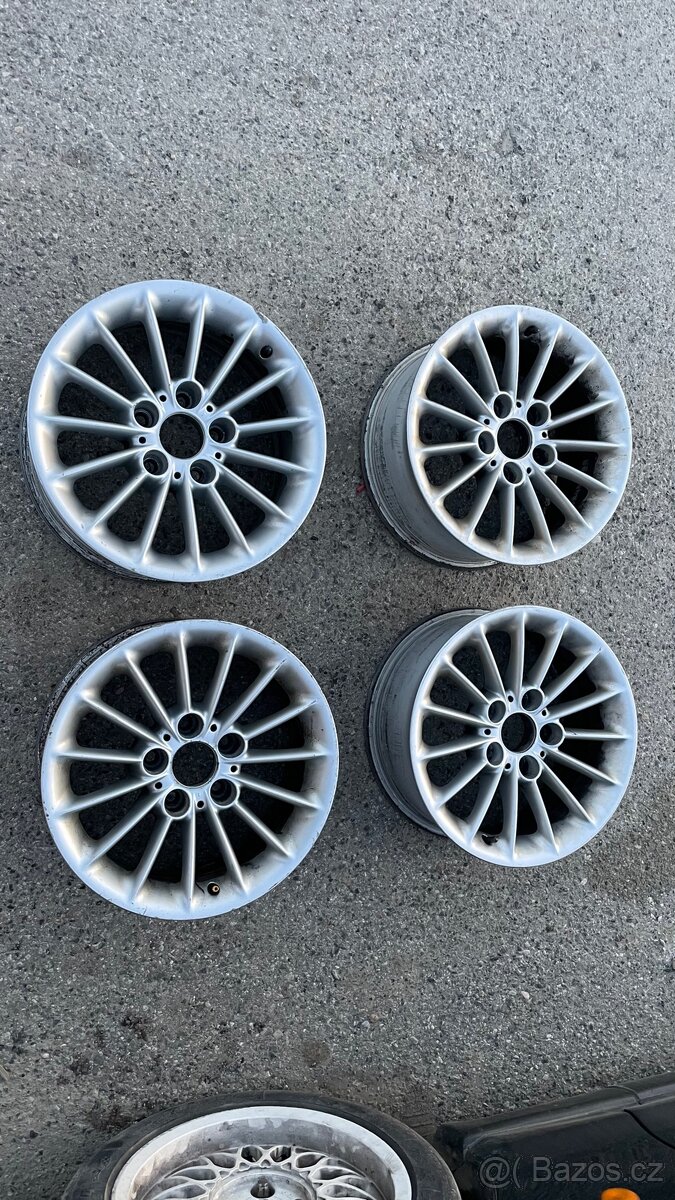 BMW styling 48 5x120 r16