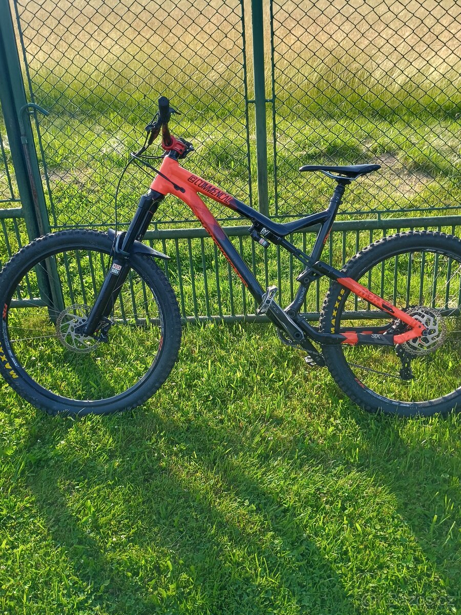 Celoodpružené enduro kolo Commencal meta vel. L