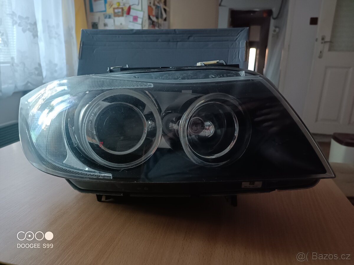 Prodám pravé přední světlo BMW 3