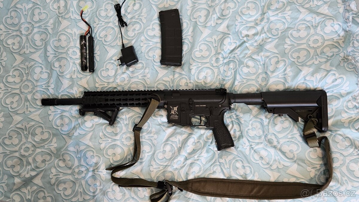 Airsoftová zbraň M4 AR15 KeyMod 10" Charlie