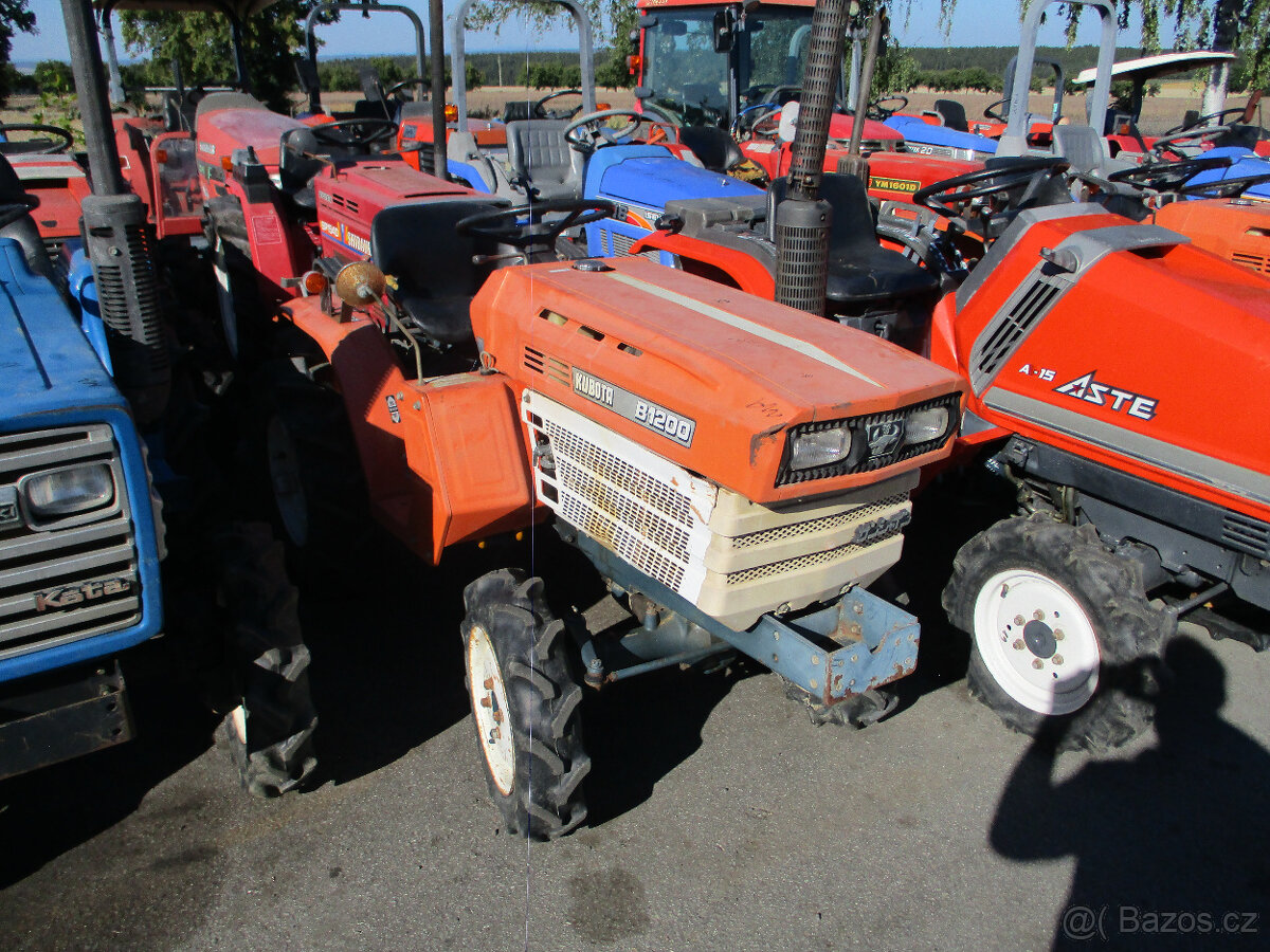Malotraktor Kubota B1200 plně funkční 4WD