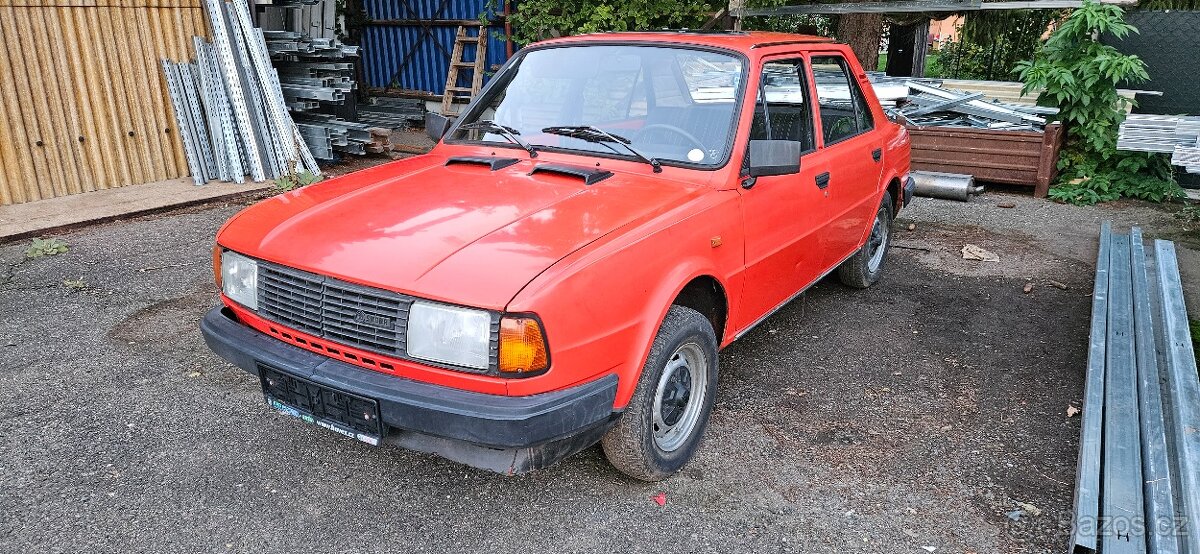 Škoda 120L