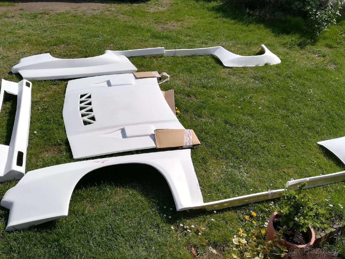 Opel Manta - laminátový bodykit Manta 400