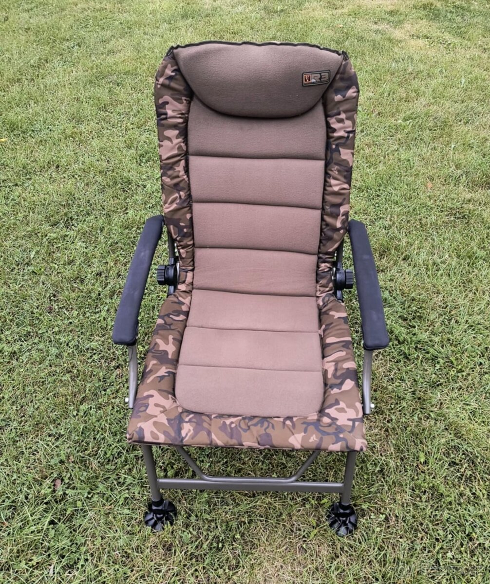 FOX RYBÁŘSKÉ KŘESLO R3 CAMO RECLINER CHAIR