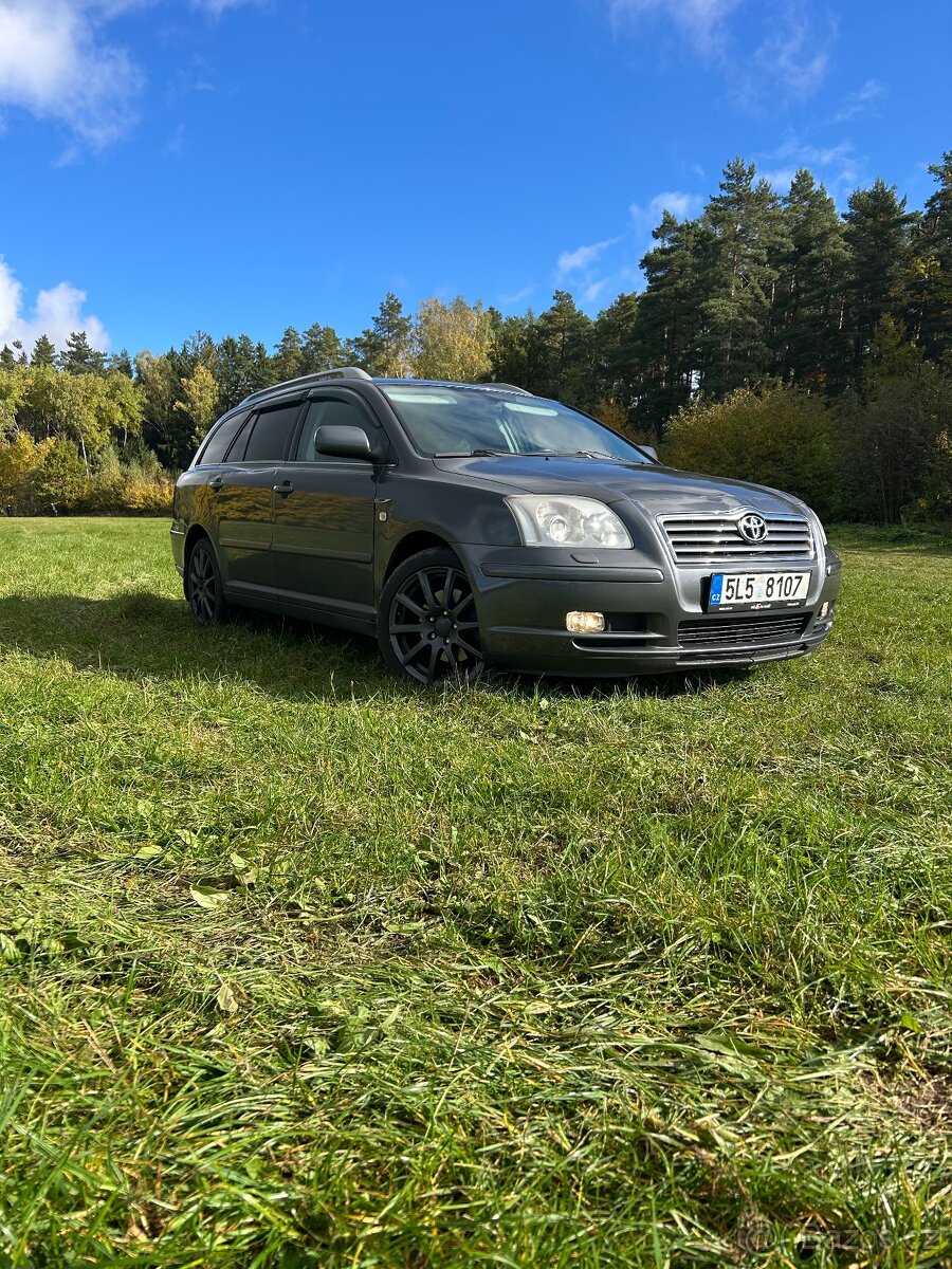 TOYOATA AVENSIS 2,2D-CAT 130KW