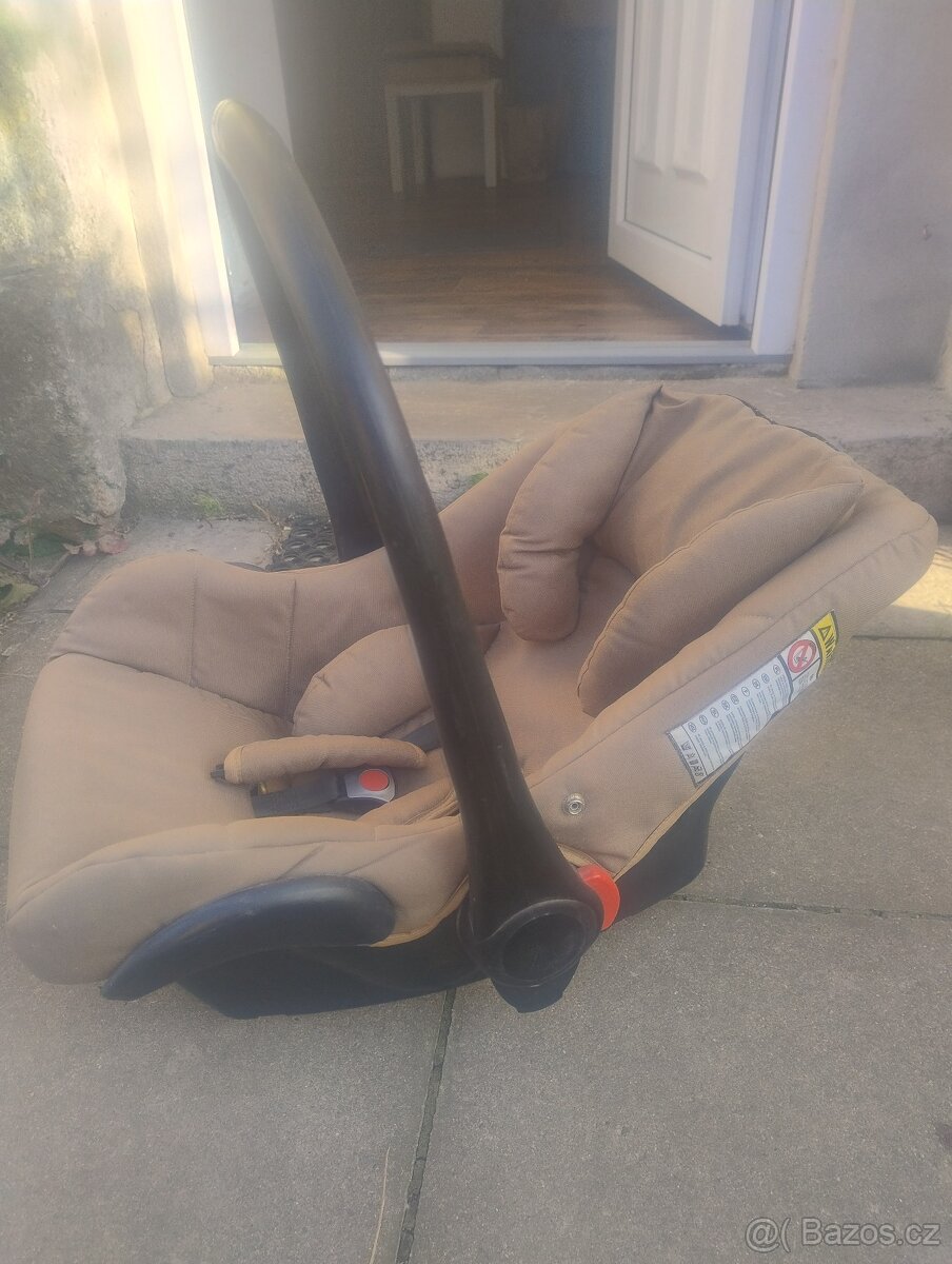Autosedačka 0-1 rok s vložkou (vajíčko)