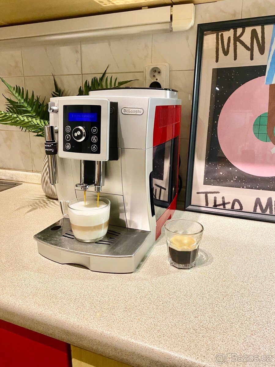 Kávovar Delonghi Magnifica ECAM