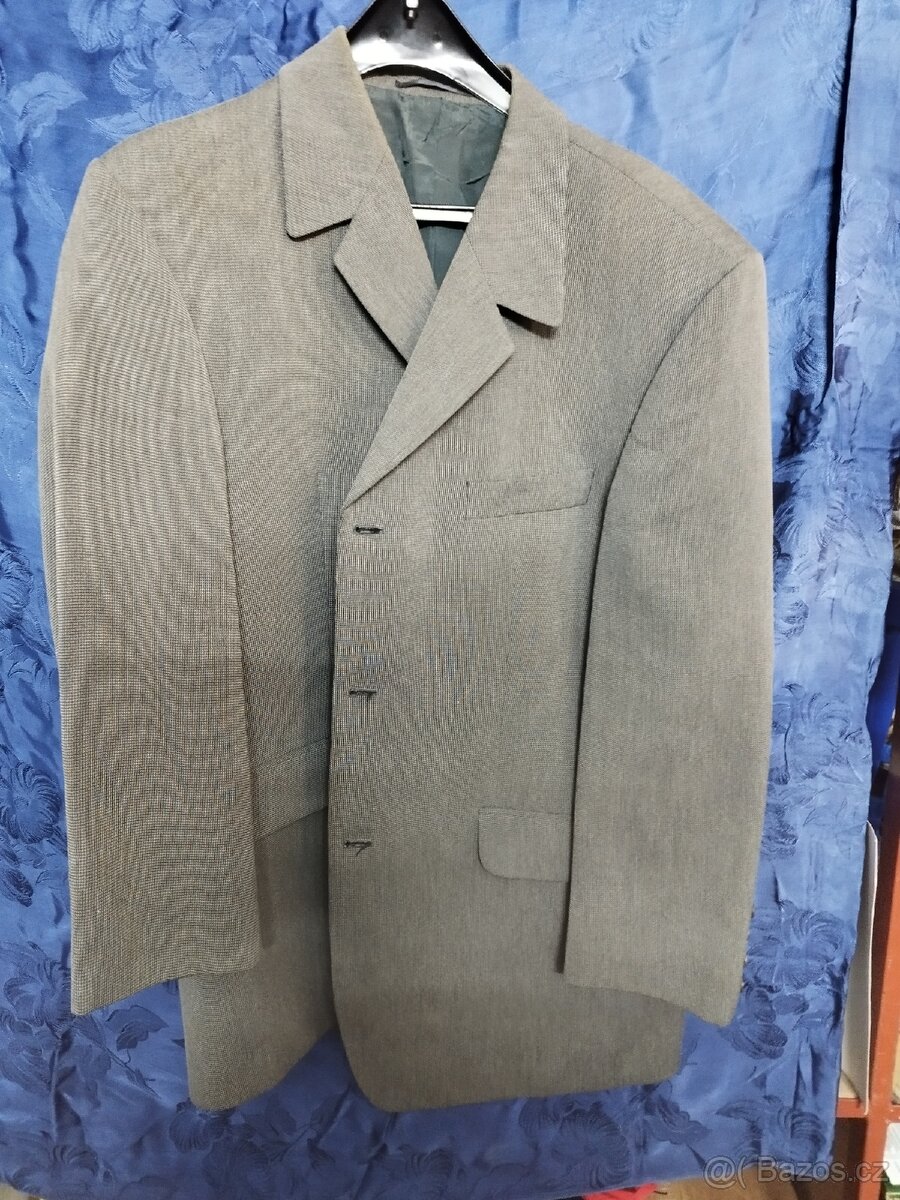 Pánský oblek v 52:
