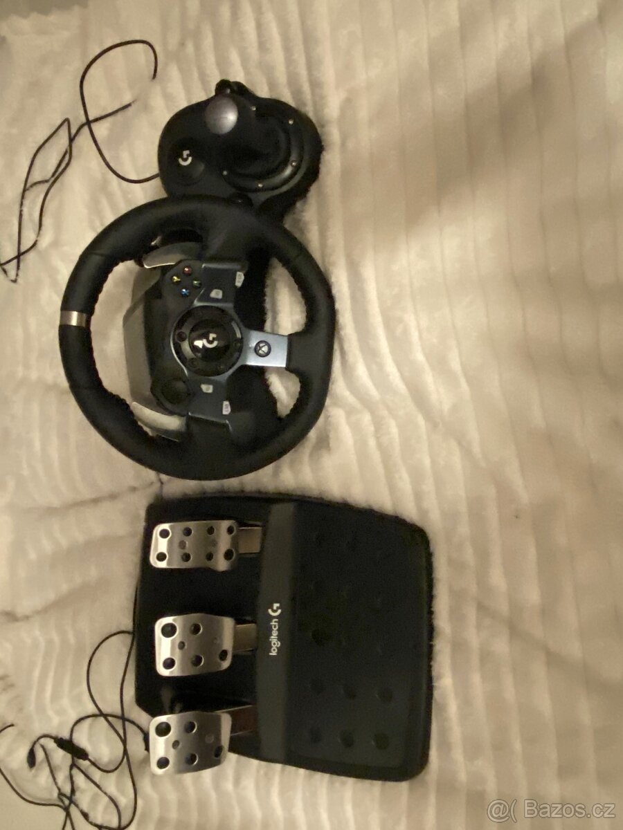PRODÁM HERNÍ VOLANT