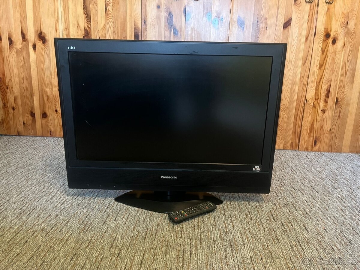 Starší televize značky Panasonic. PLNĚ FUNKČNÍ